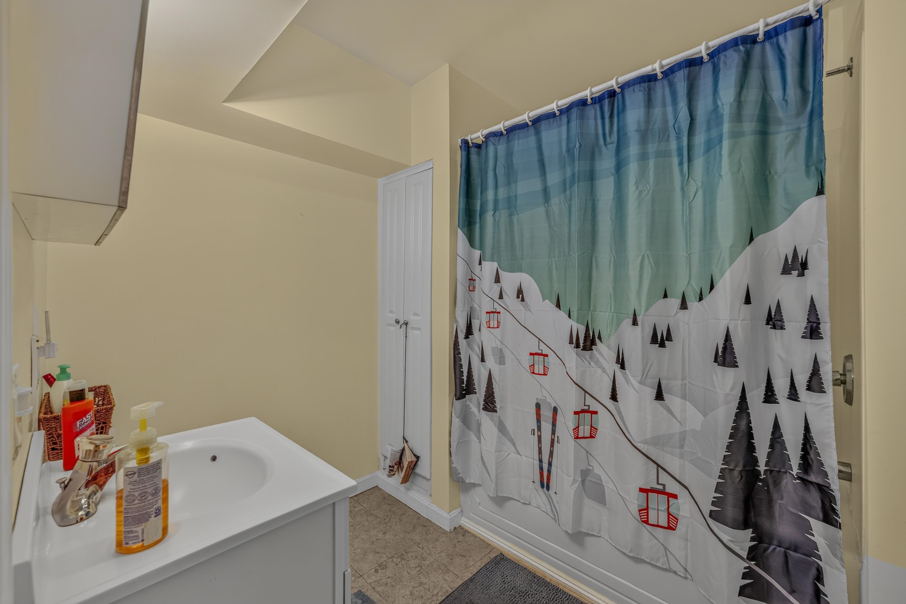 159 James Street Bethlehem, NH 03574 - Photo 31 of 46 Gallery Image 31