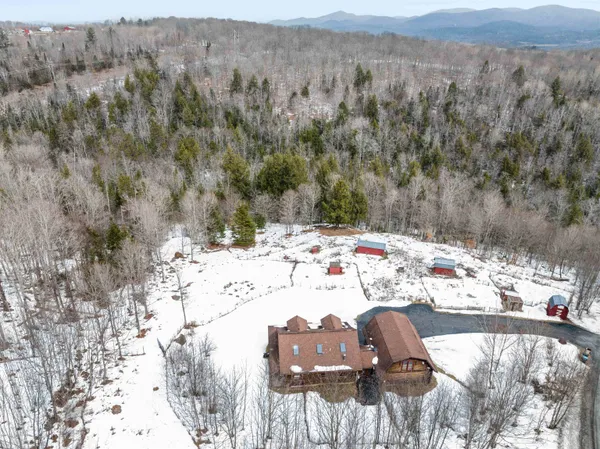 $575,000 | 356 Hyland Hill Road, Washington, VT 05675