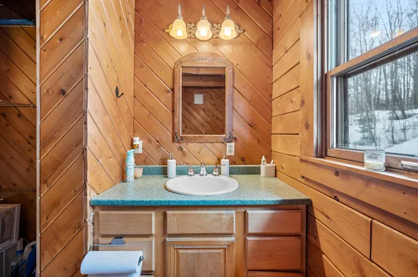 $575,000 | 356 Hyland Hill Road, Washington, VT 05675