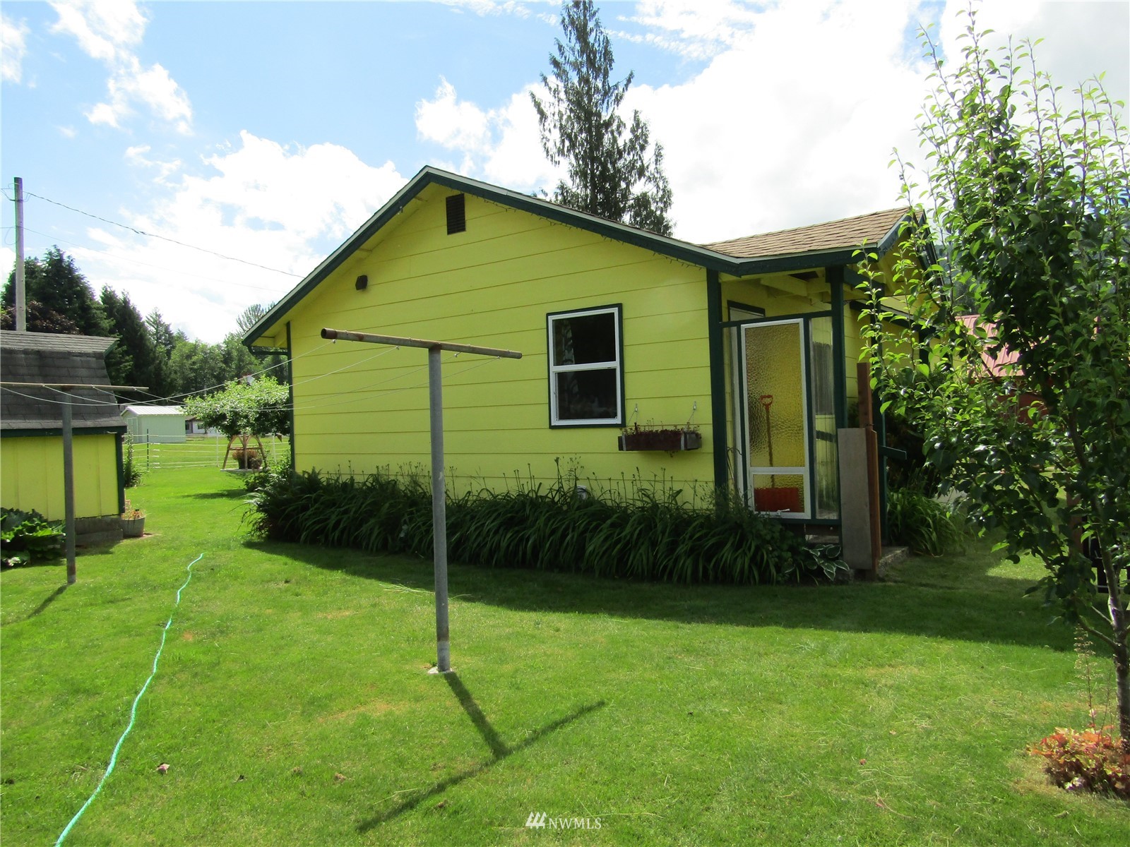 142 Aberdeen Road Morton, WA 98356 - Photo 4 of 40 Gallery Image 4