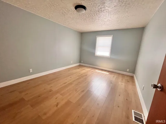 $255,000 | 4423 East 275th Street North, Logansport, IN 46947