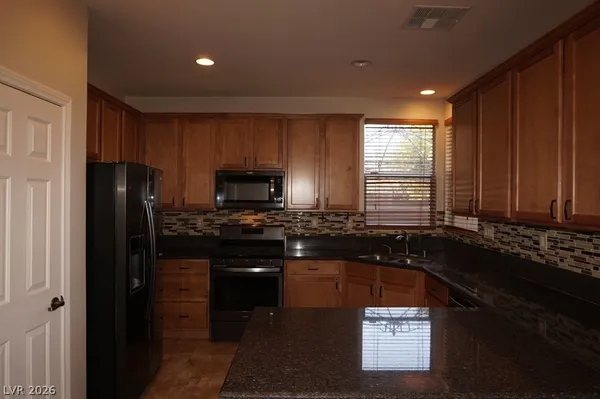 $2,200 | 10663 Peach Creek Street, Las Vegas, NV 89179