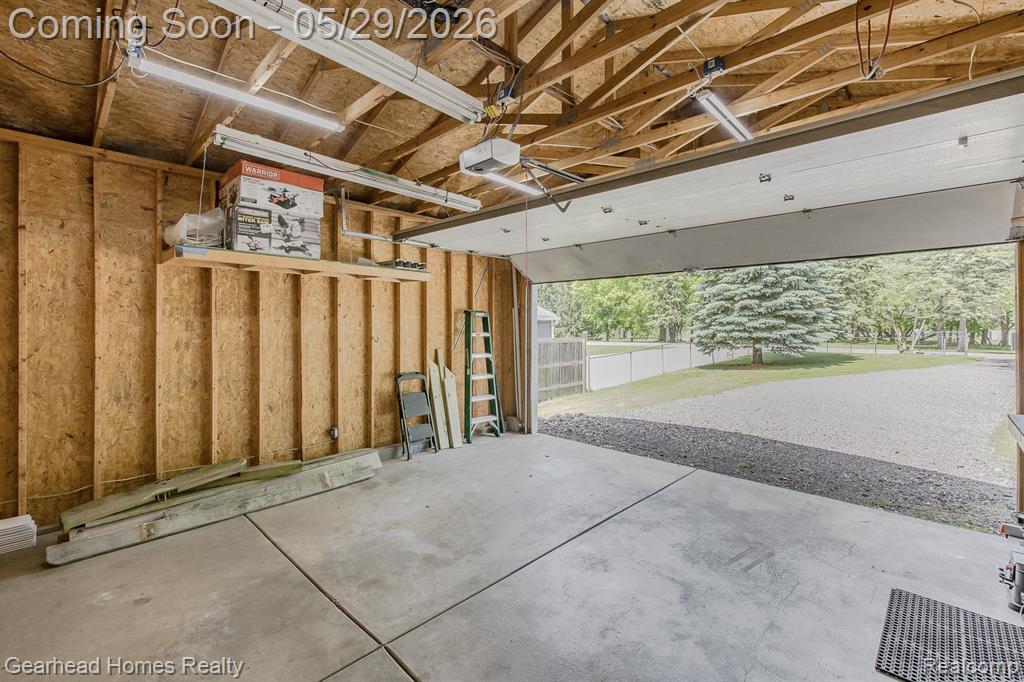 2831 Watkins Lake Road Waterford, MI 48328 - Photo 24 of 45
