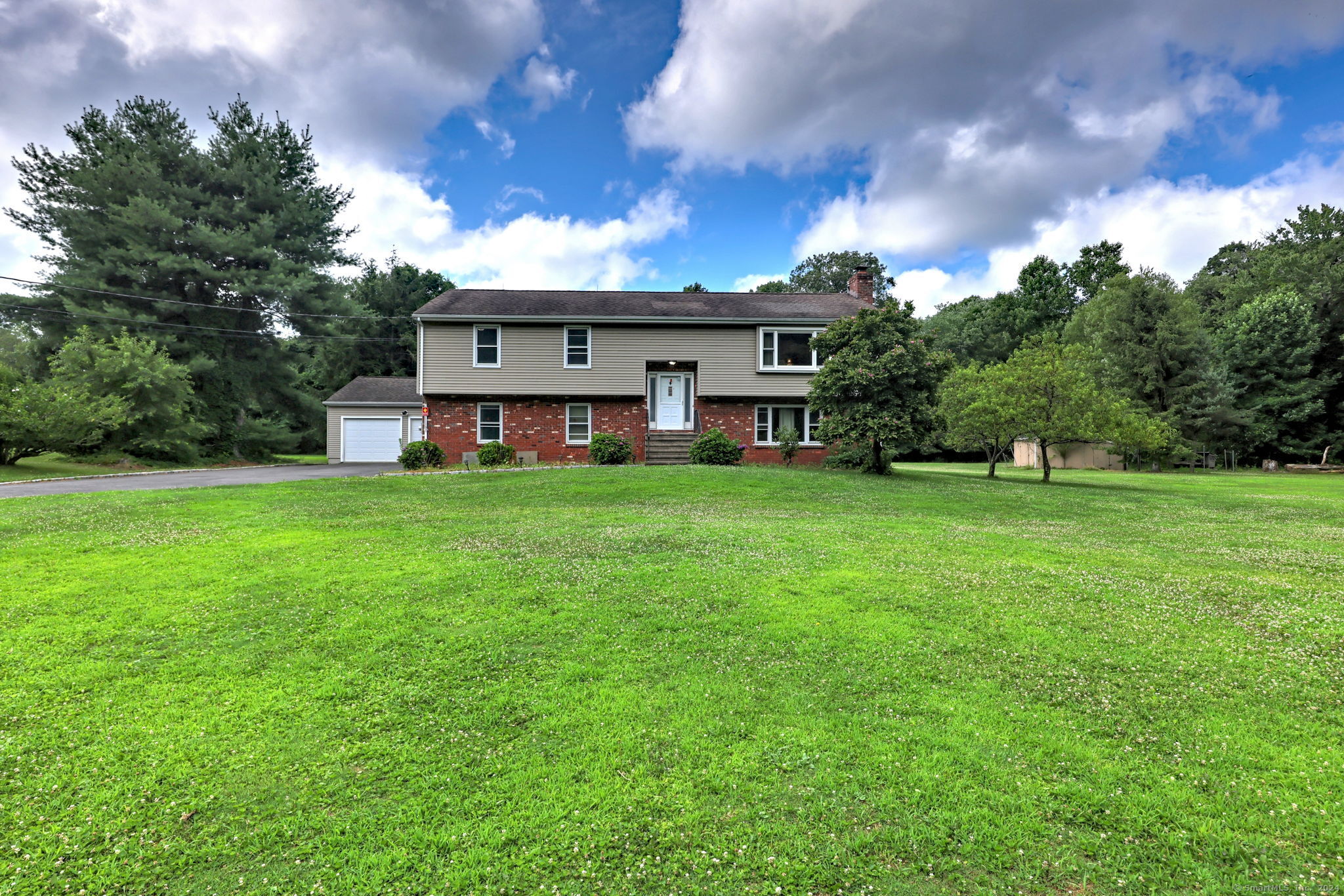 321 Mohegan Road Shelton, CT 06484 - Photo 1 of 1 Gallery Image 1