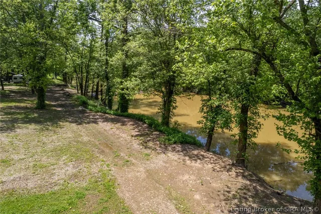 $30,000 | 8000 East Doe Run Road, Madison, IN 47250
