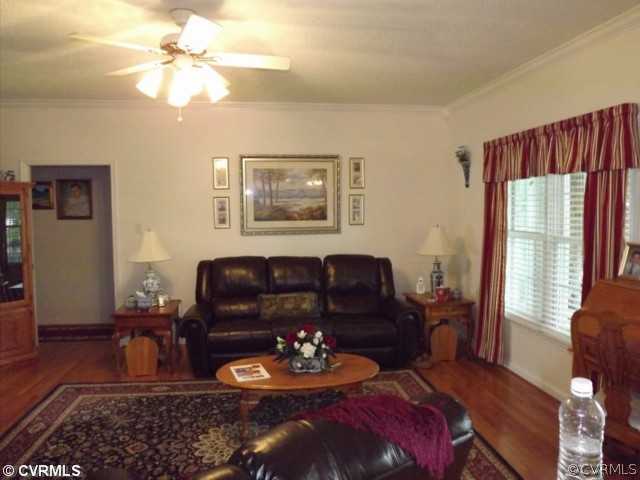 233 Lighthouse Pointe Hopewell, VA 23860 - Photo 6 of 24 Den/Family/Great Room