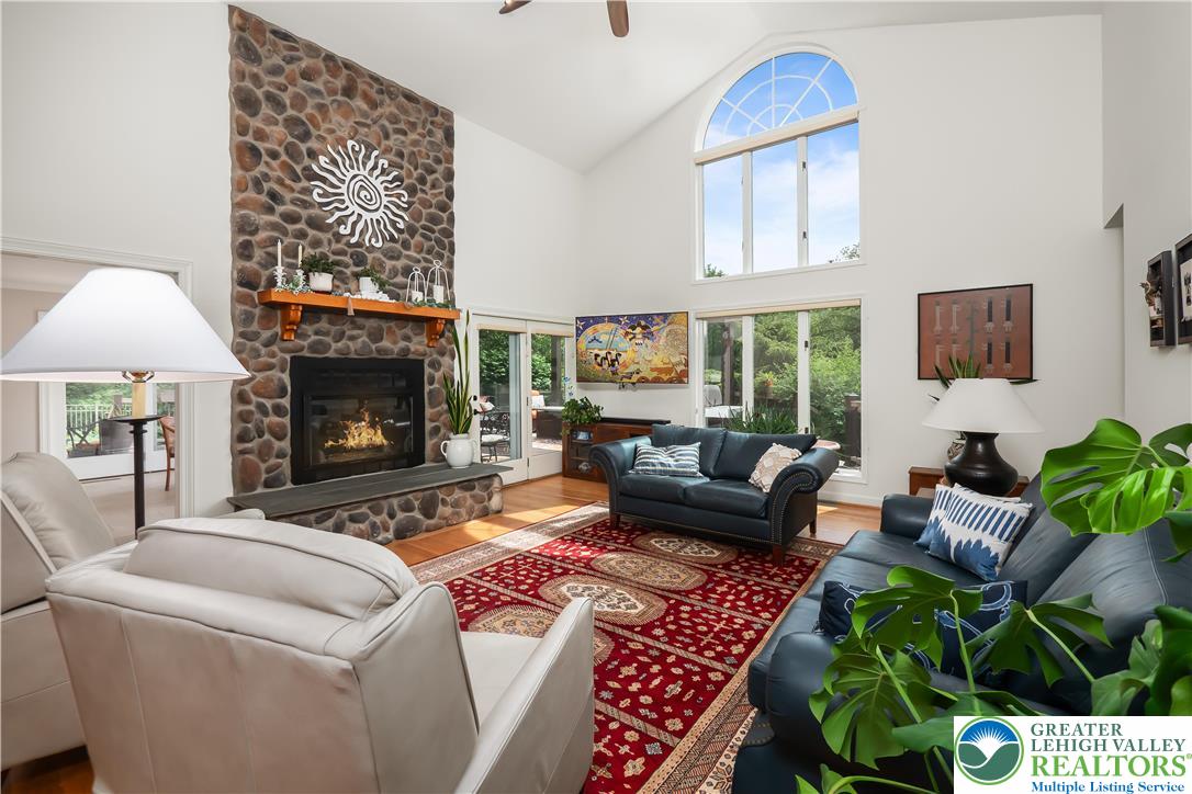 1560 Surrey Road Bethlehem, PA 18015 - Photo 31 of 59 Gallery Image 31