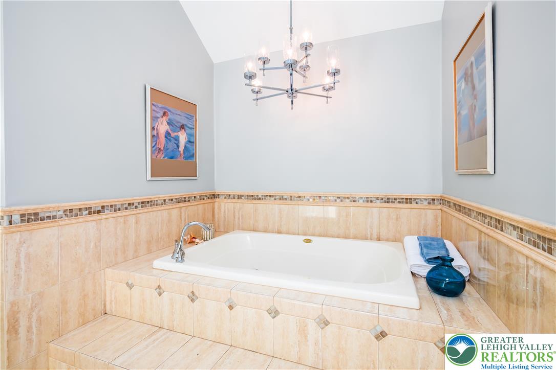 1560 Surrey Road Bethlehem, PA 18015 - Photo 40 of 59 Gallery Image 40