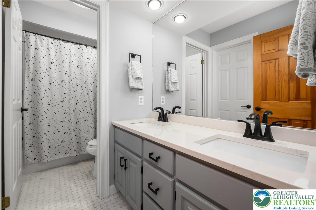 1560 Surrey Road Bethlehem, PA 18015 - Photo 46 of 59 Gallery Image 46