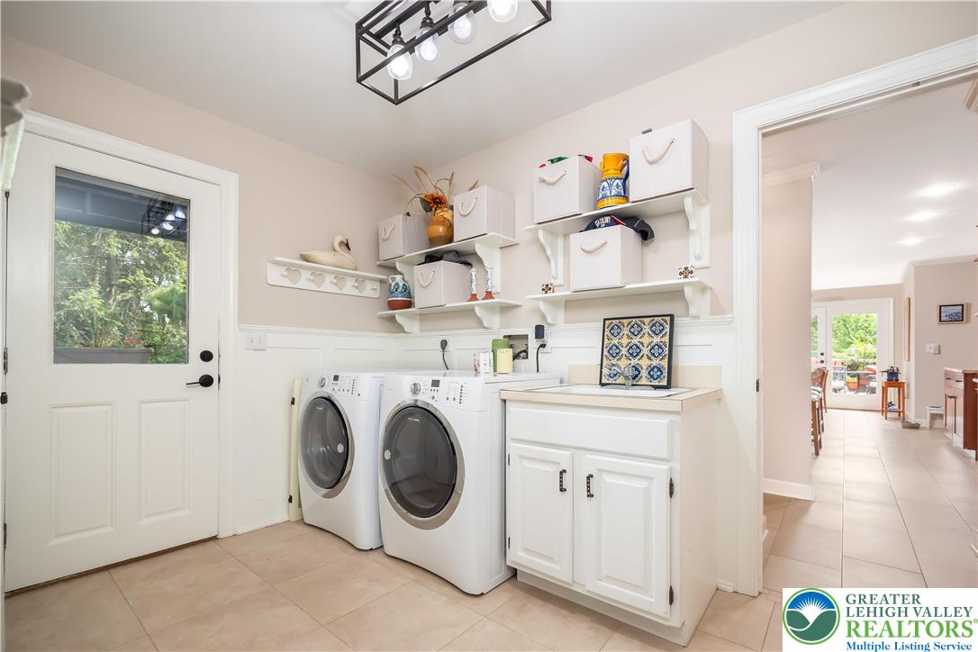 1560 Surrey Road Bethlehem, PA 18015 - Photo 50 of 59 Gallery Image 50