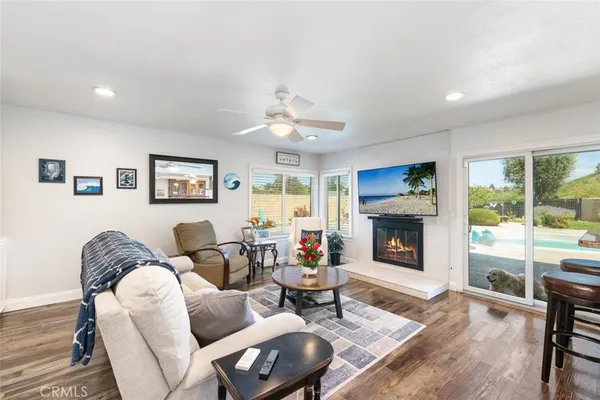 $924,900 | 30198 La Primavera Street, Temecula, CA 92592