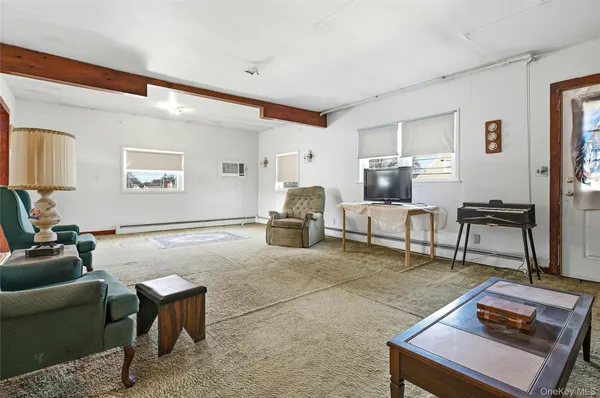 $599,000 | 71 Orchard Street, Lindenhurst, NY 11757