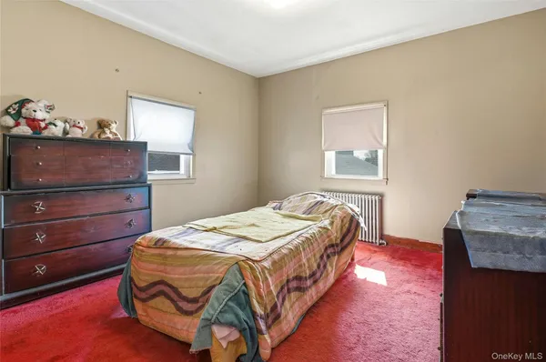 $599,000 | 71 Orchard Street, Lindenhurst, NY 11757