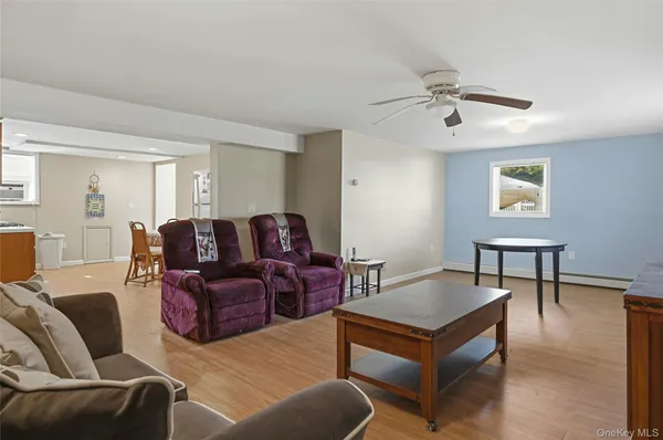 $599,000 | 71 Orchard Street, Lindenhurst, NY 11757