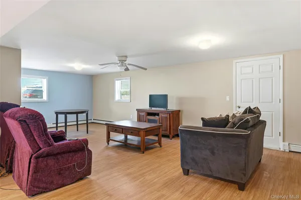 $599,000 | 71 Orchard Street, Lindenhurst, NY 11757