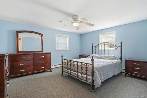 $599,000 | 71 Orchard Street, Lindenhurst, NY 11757