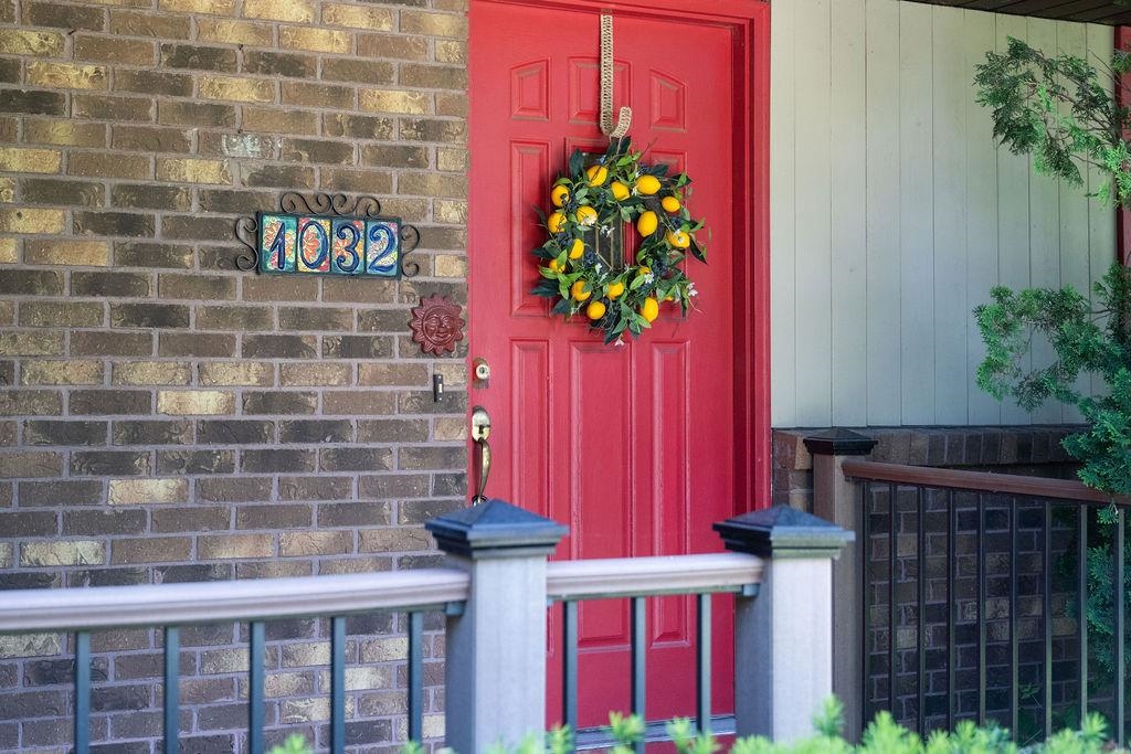 1032 Pilgrim Road Neenah, WI 54956 - Photo 2 of 42