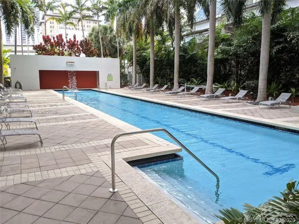 $2,847 | 133 Northeast 2nd Avenue, Unit 302, Miami, FL 33132