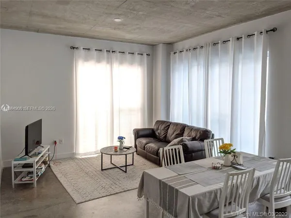 $2,847 | 133 Northeast 2nd Avenue, Unit 302, Miami, FL 33132
