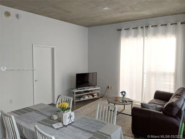 $2,847 | 133 Northeast 2nd Avenue, Unit 302, Miami, FL 33132