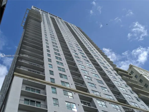 $2,847 | 133 Northeast 2nd Avenue, Unit 302, Miami, FL 33132