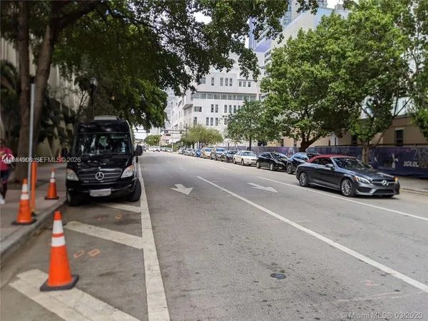 $2,847 | 133 Northeast 2nd Avenue, Unit 302, Miami, FL 33132