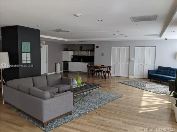 $2,847 | 133 Northeast 2nd Avenue, Unit 302, Miami, FL 33132