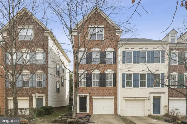 $4,400 | 170 Barrett Place, Alexandria, VA 22304