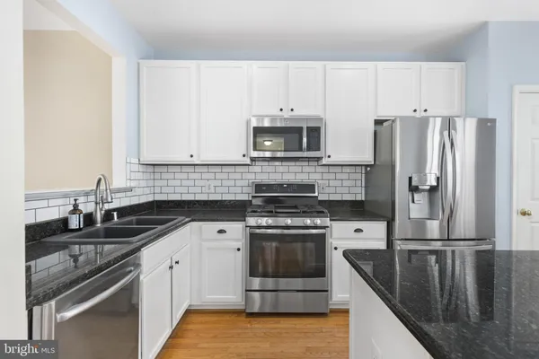 $4,400 | 170 Barrett Place, Alexandria, VA 22304