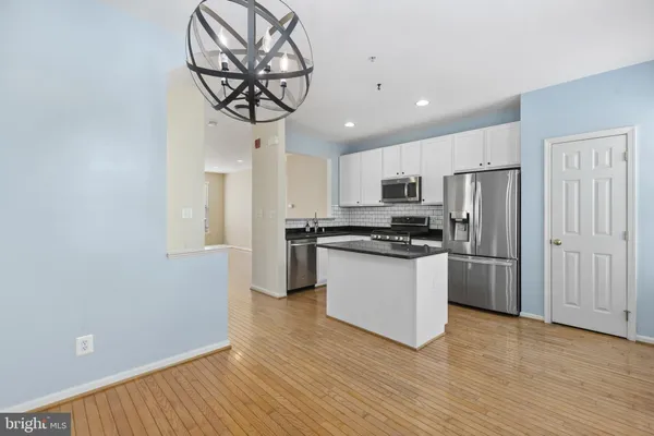 $4,400 | 170 Barrett Place, Alexandria, VA 22304