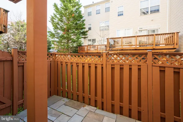 $4,400 | 170 Barrett Place, Alexandria, VA 22304