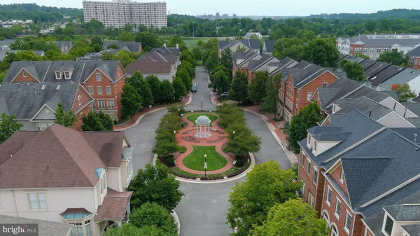$4,400 | 170 Barrett Place, Alexandria, VA 22304