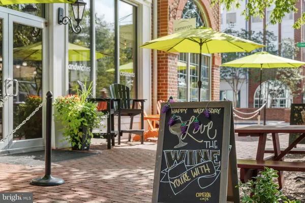 $4,400 | 170 Barrett Place, Alexandria, VA 22304