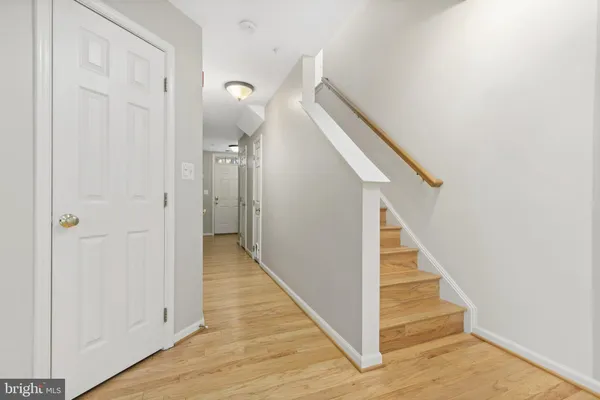 $4,400 | 170 Barrett Place, Alexandria, VA 22304