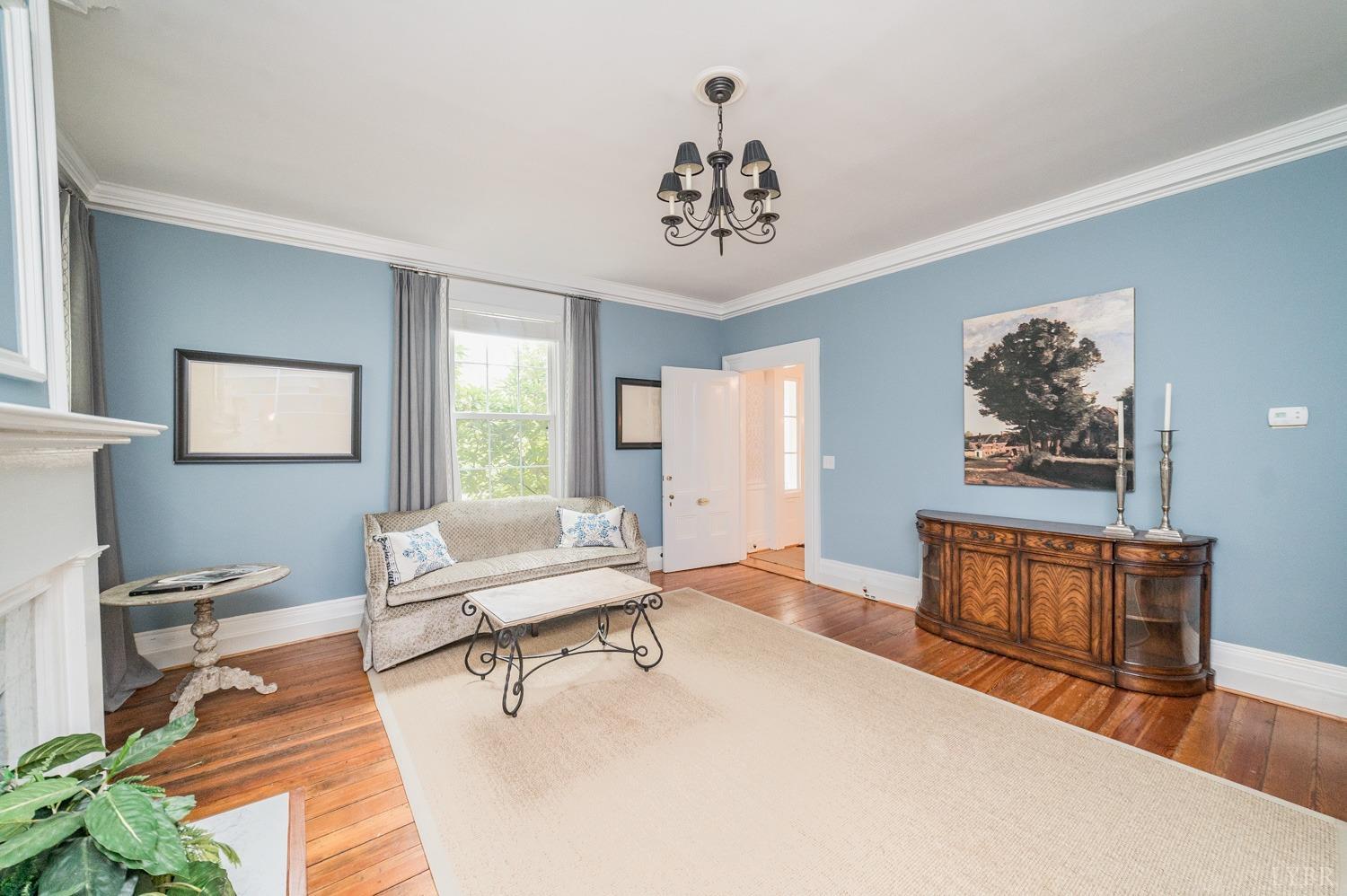 7821 Bellevue Road Goode, VA 24556 - Photo 58 of 78 a living room with furniture and a window