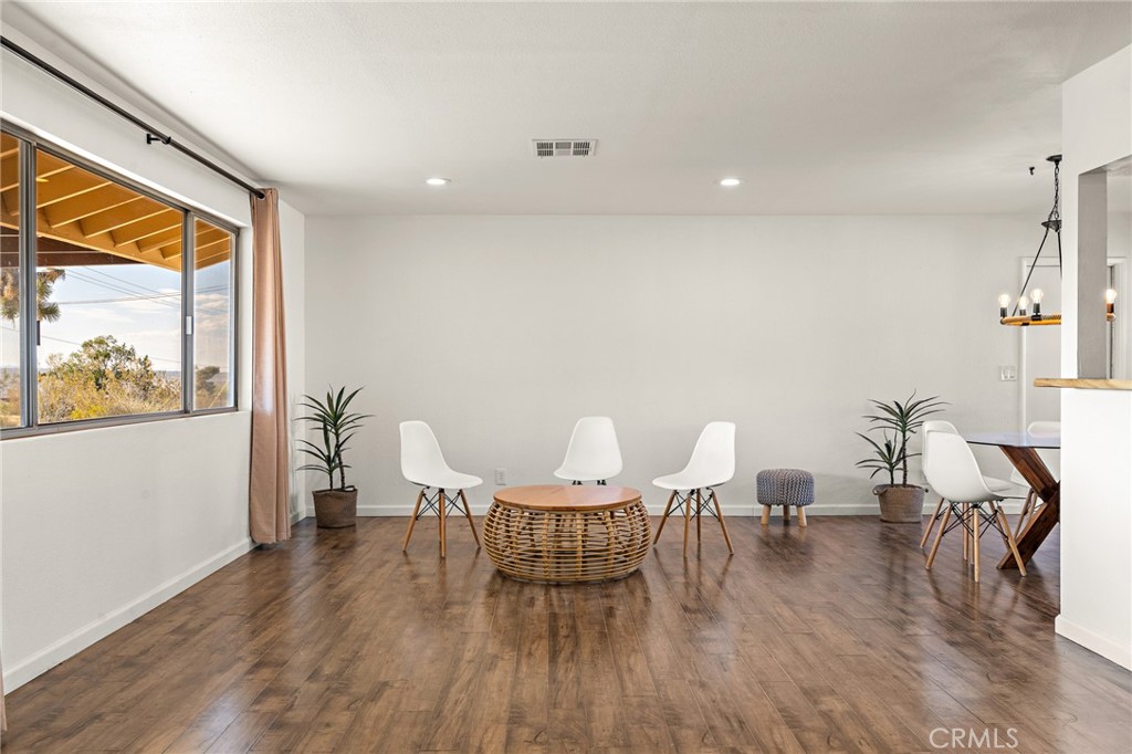 7453 Olympic Road Joshua Tree, CA 92252 - Photo 7 of 39 Gallery Image 7