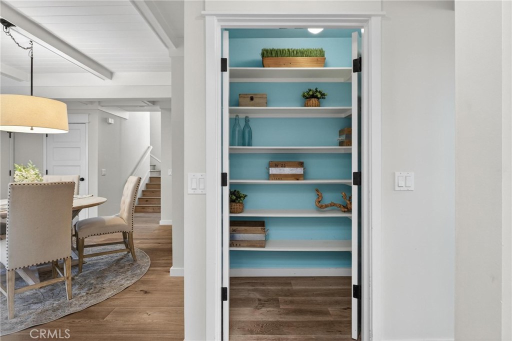 1659 3rd Street Manhattan Beach, CA 90266 - Photo 17 of 41 Pantry