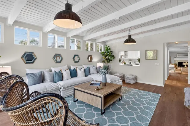$3,299,000 | 1659 3rd Street, Manhattan Beach, CA 90266