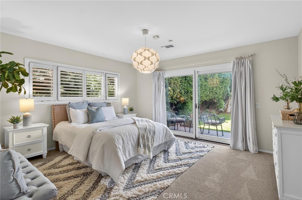 1659 3rd Street Manhattan Beach, CA 90266 - Photo 29 of 41 Bedroom 3 opening to Back Yard