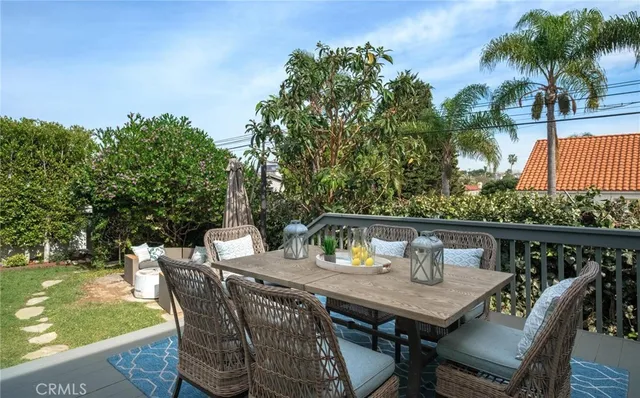 $3,299,000 | 1659 3rd Street, Manhattan Beach, CA 90266
