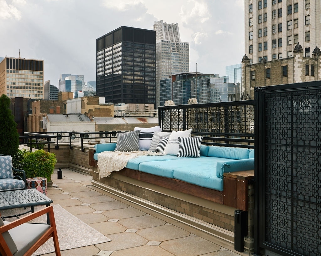 6 North Michigan Avenue, Unit 1901 Chicago, IL 60602 - Photo 53 of 54 a terrace with outdoor seating