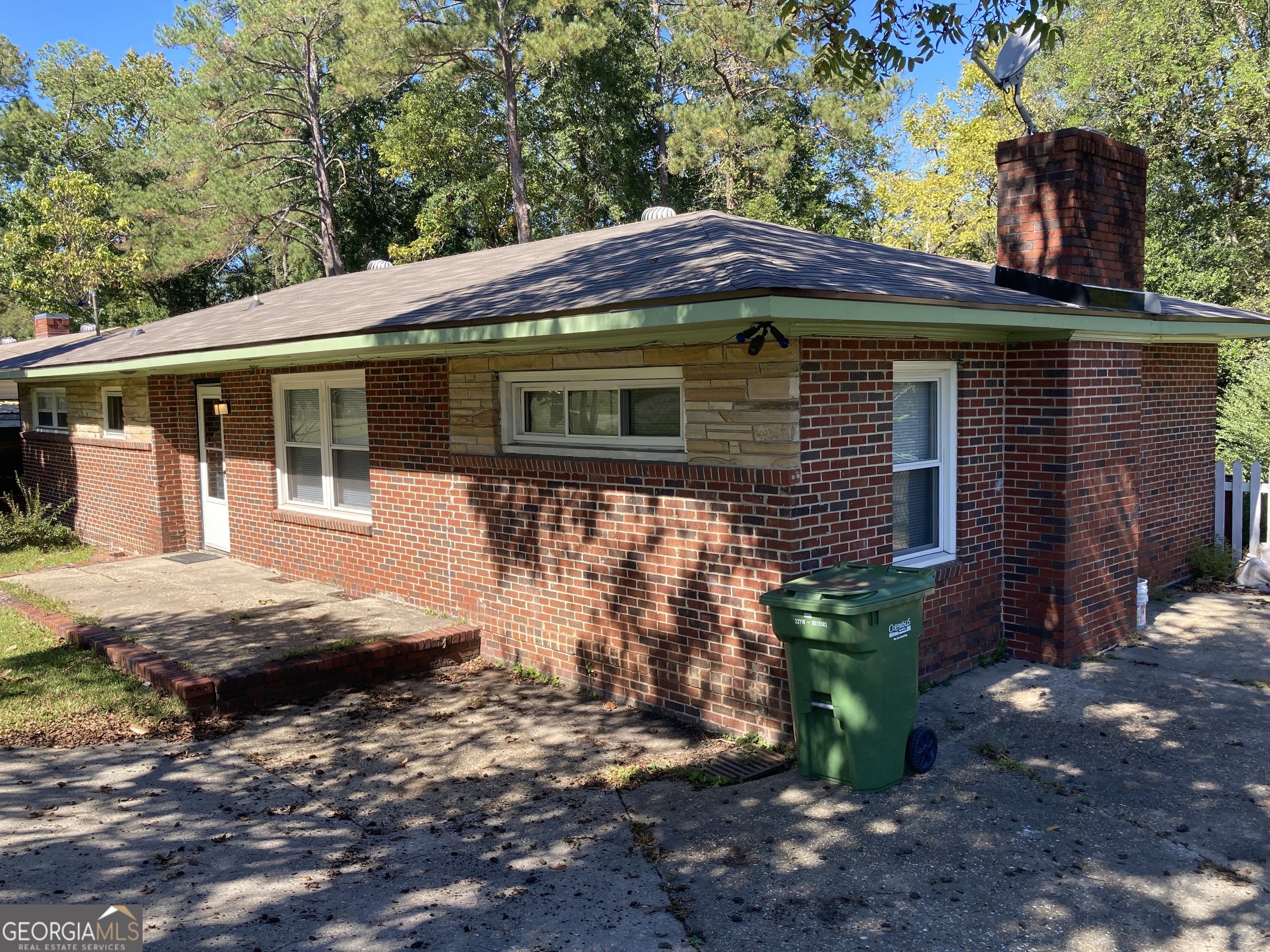 3589 Irwin Way Columbus, GA 31906 - Photo 5 of 25 a view of a house with a yard