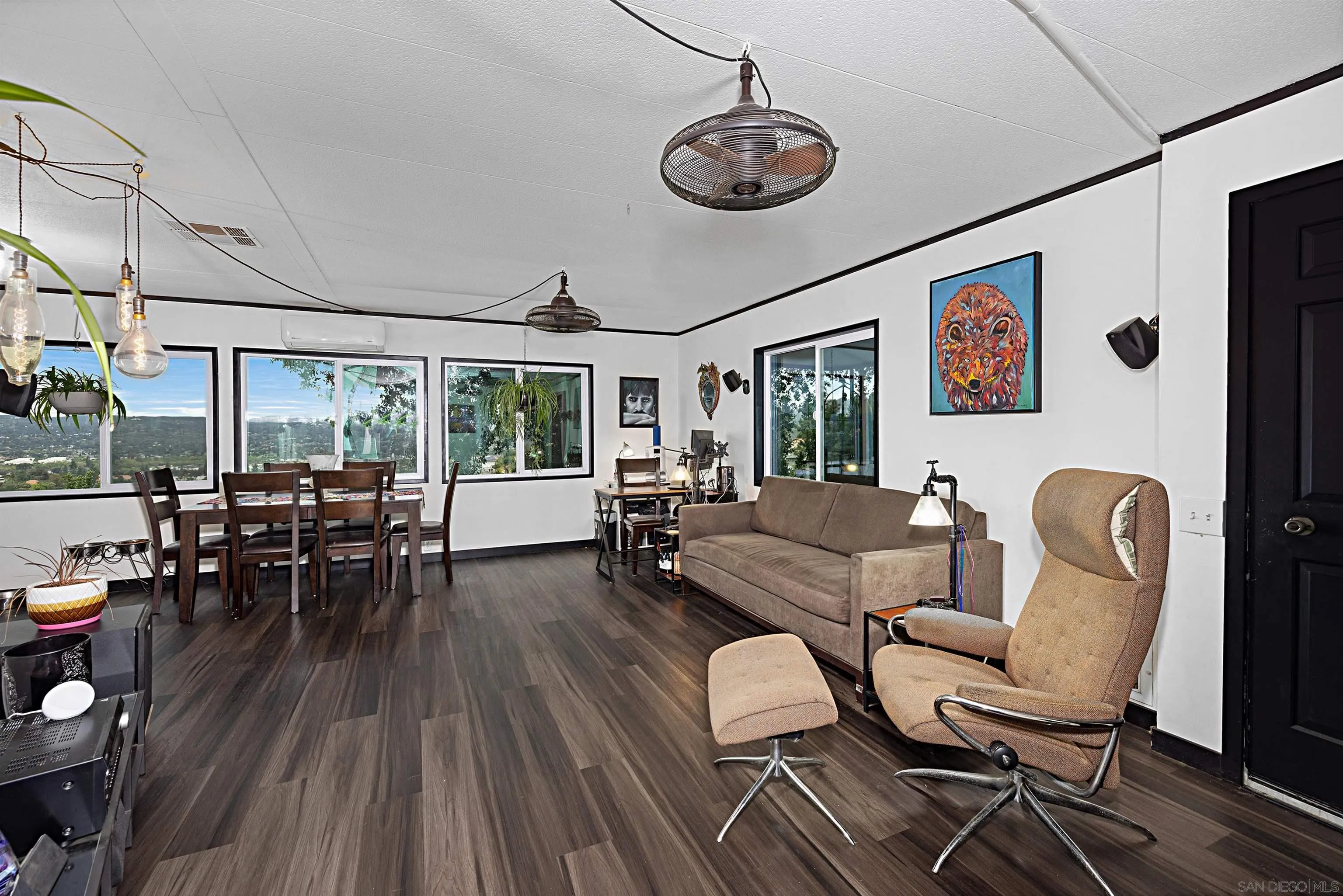 9100 Single Oak Drive, Unit 24 Lakeside, CA 92040 - Photo 13 of 48 a living room with furniture