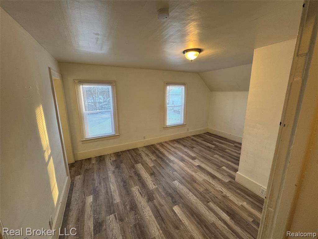 86 Hamilton Street Pontiac, MI 48342 - Photo 19 of 26