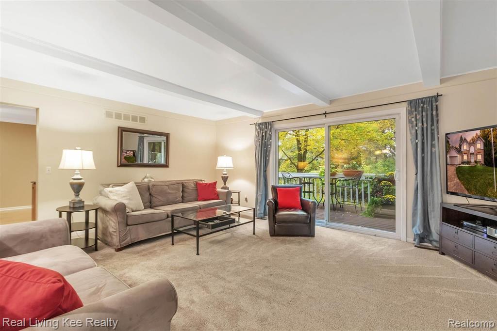 3971 Hidden Creek Court Rochester Hills, MI 48309 - Photo 8 of 42
