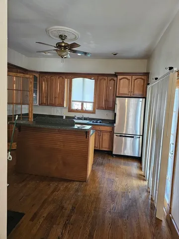 $3,000 | 1 Spring Street, Unit 1, Taunton, MA 02780