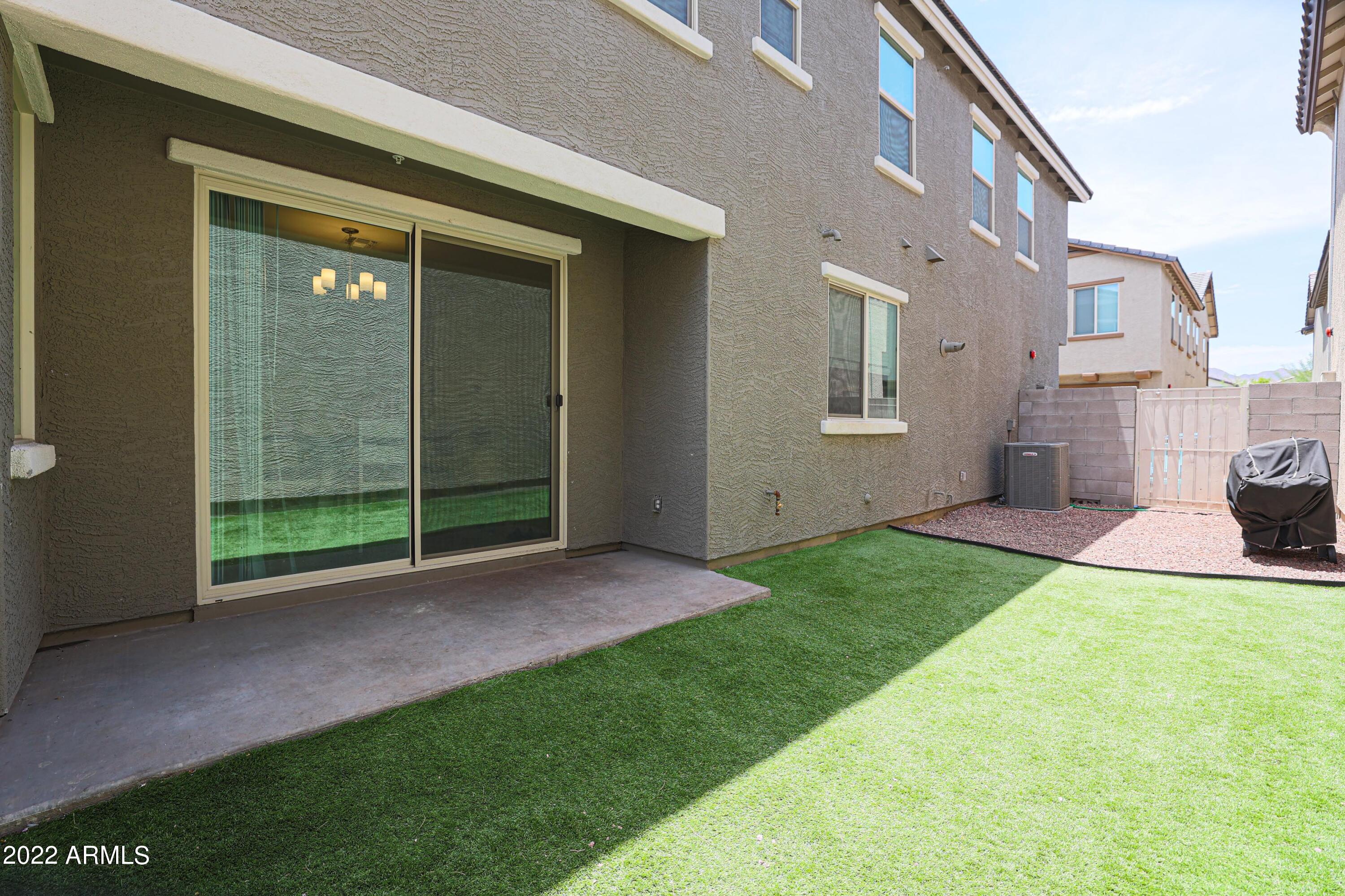 20849 West Thomas Road Buckeye, AZ 85396 - Photo 8 of 44 Easy care yard