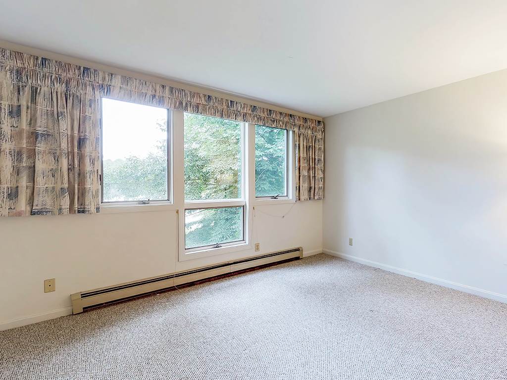 11 Mill Pond Road Kittery, ME 03904 - Photo 17 of 40