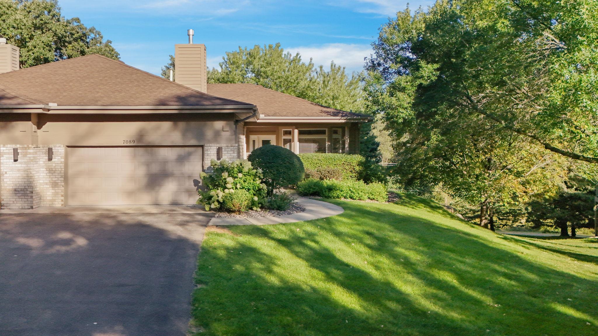 7089 Crowne Oak Road Eden Prairie, MN 55344 - Photo 9 of 58 Gallery Image 9