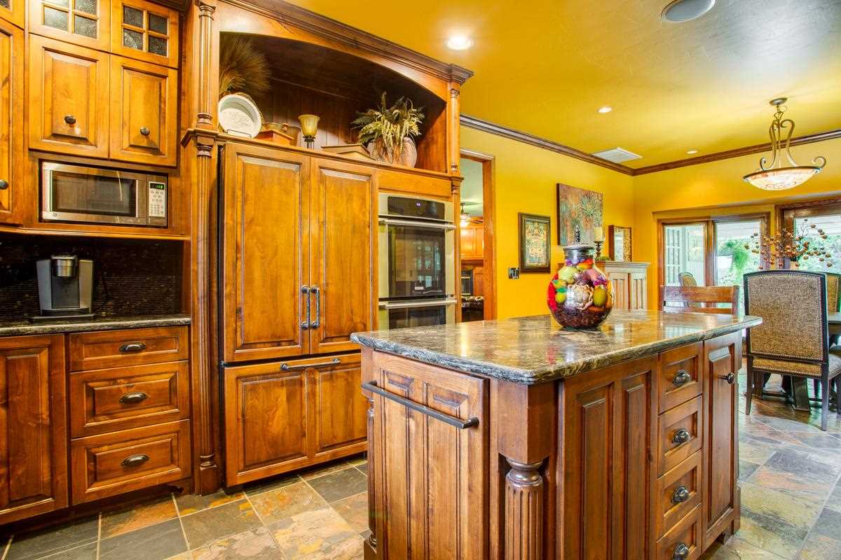 1125 East Robertson Road Enid, OK 73701 - Photo 7 of 50 Gallery Image 7